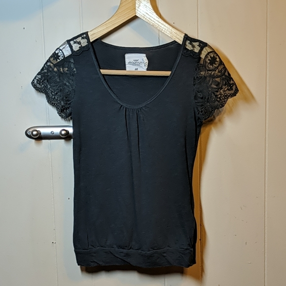 H&M gray lace sleeve top Sz S - Picture 1 of 5